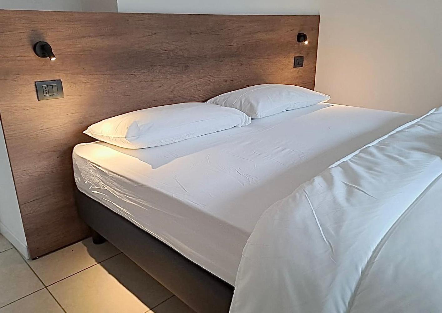 Guest Room Gradonove Arco Buitenkant foto